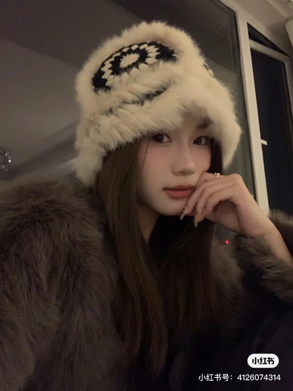 Streetwear Hat Gucci 329415