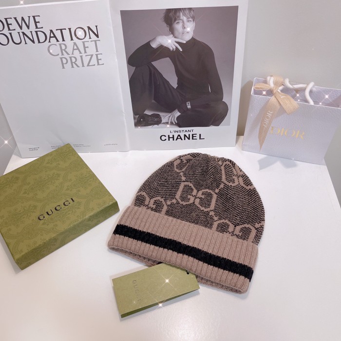 Streetwear Hat GUCCI 329386