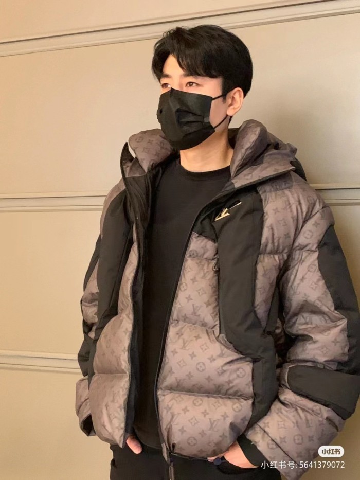 Clothes Louis Vuitton 1065