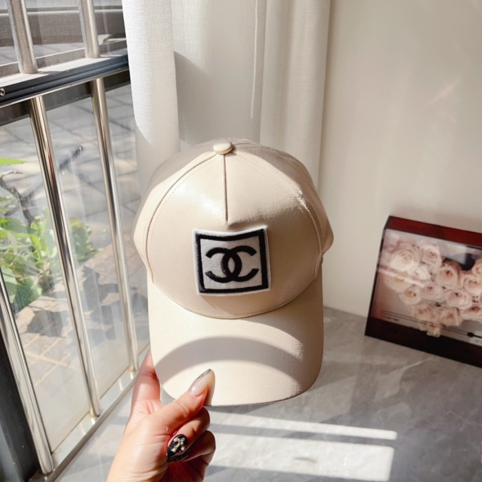 Streetwear Hat Chanel 329375