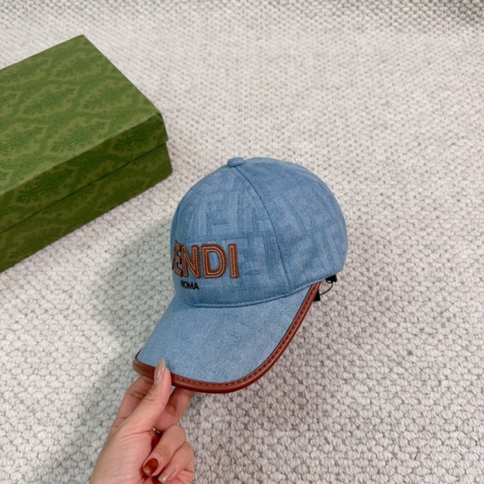 Streetwear Hat Fendi 329340