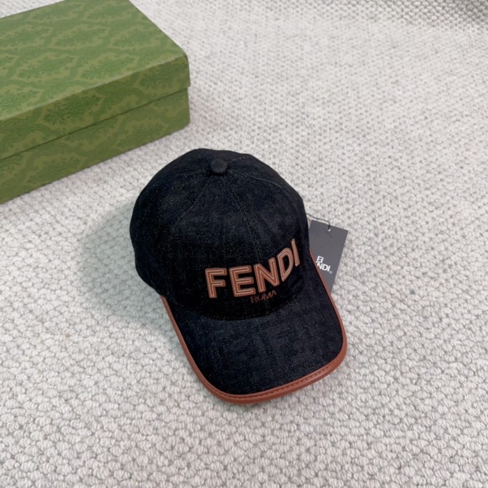 Streetwear Hat Fendi 329339