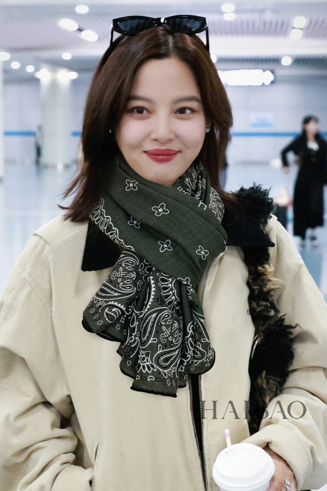 Streetwear Scarf CHANEL 329265 size:60*200cm