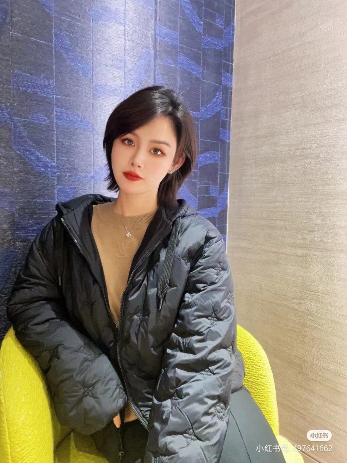 Clothes Louis Vuitton 1076