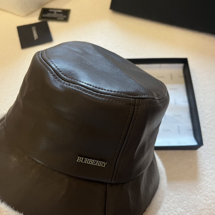 Streetwear Hat BURBERRY 329183