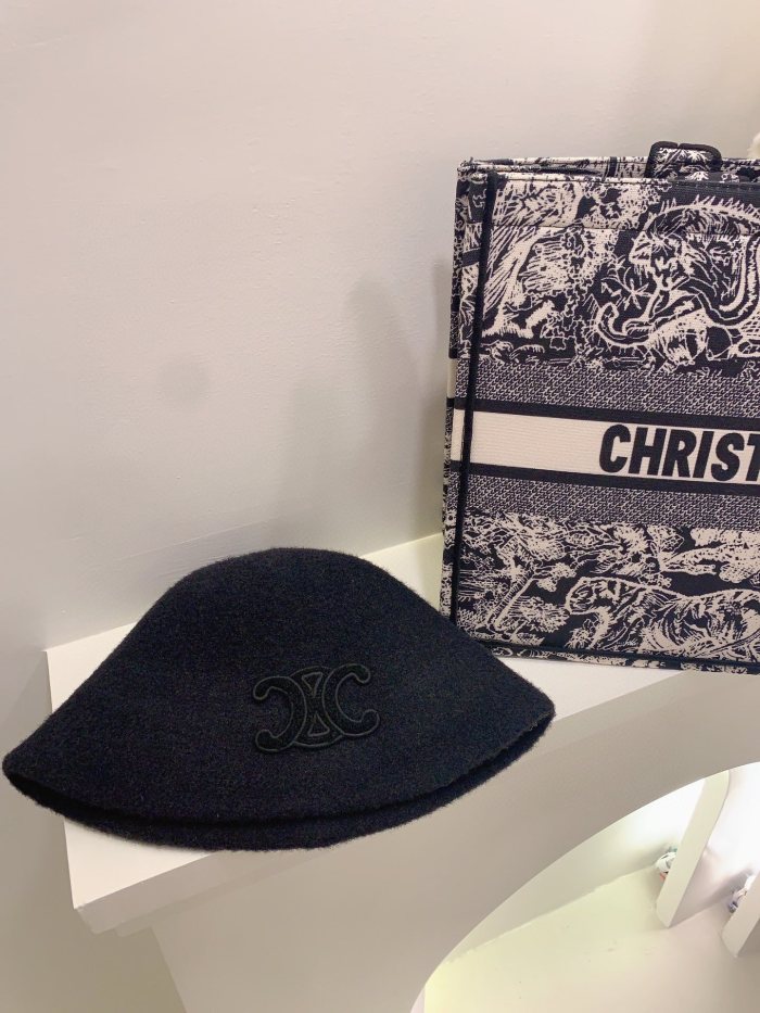 Streetwear Hat Celine 329156