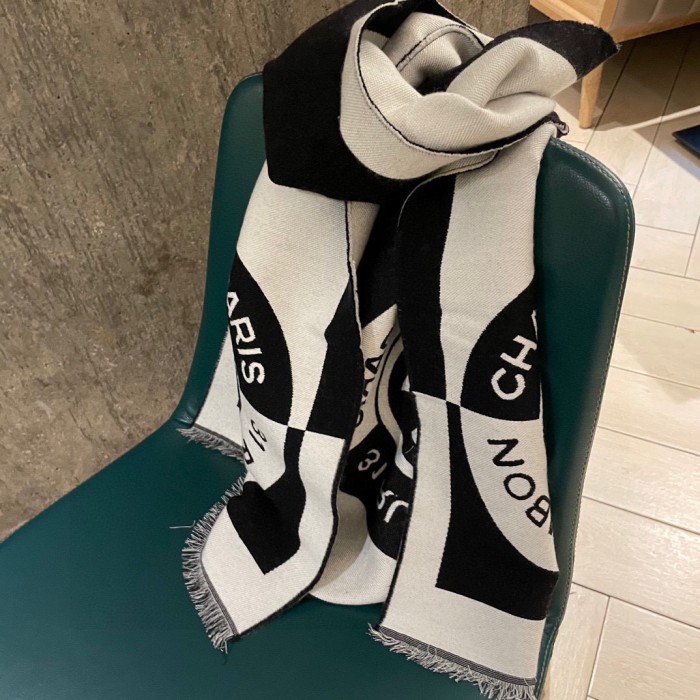 Streetwear Scarf CHANEL 329124 SIZE:40*200cm