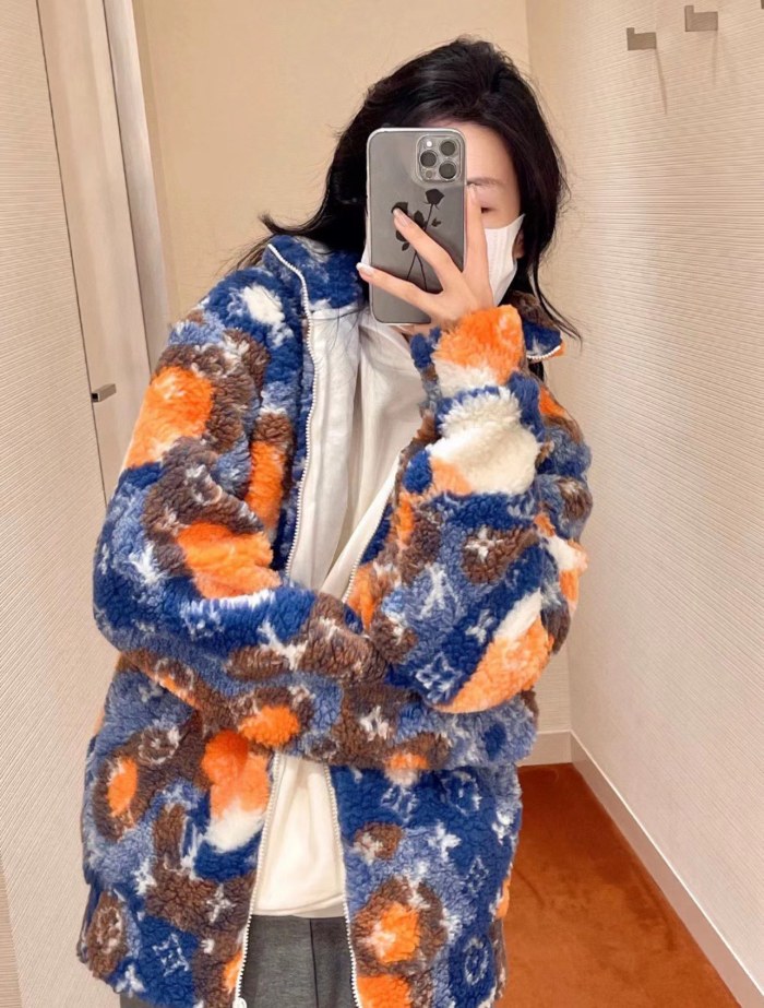 Clothes Louis Vuitton 1078