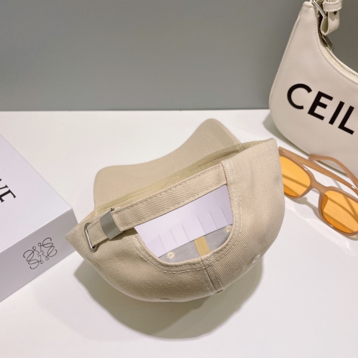 Streetwear Hat balenciaga 329032