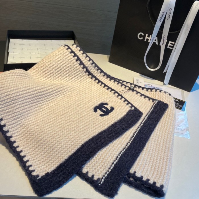 Streetwear Scarf CHANEL 329023 SIZE: 30*200cm