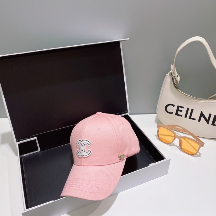 Streetwear Hat Chanel 329030