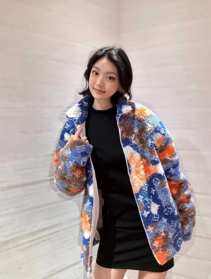 Clothes Louis Vuitton 1078