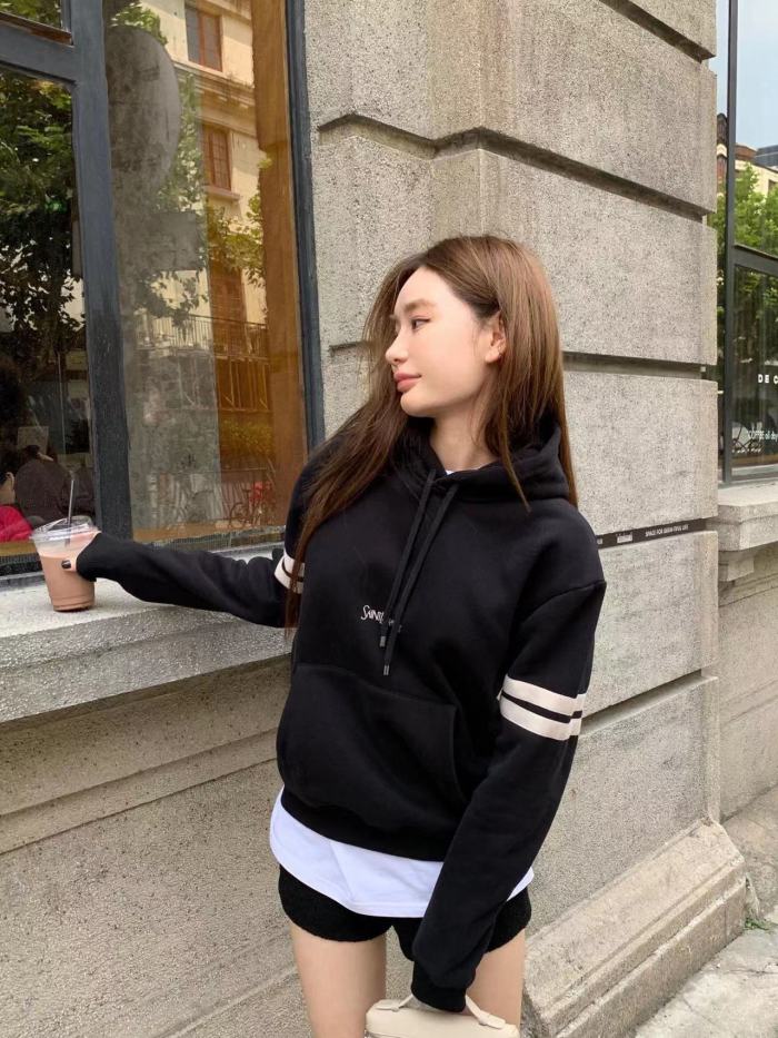 Clothes yves saint laurent 22