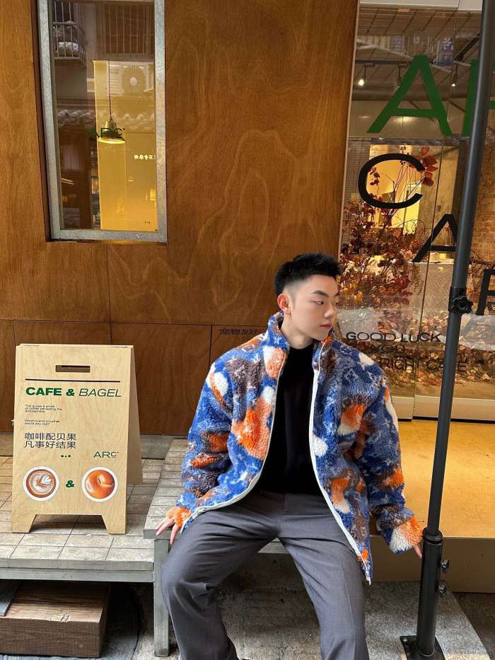 Clothes Louis Vuitton 1078