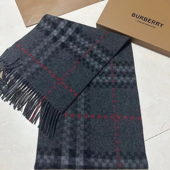 Streetwear Scarf BURBERRY 328974 size:180*35cm