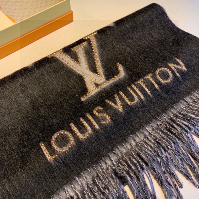 Streetwear Scarf LV 329010 SIZE:170×45cm