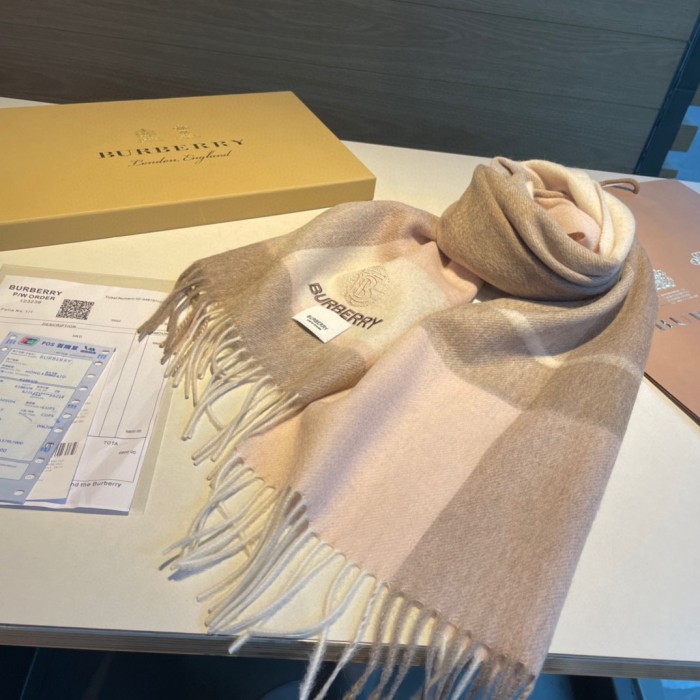 Streetwear Scarf Burberry 329018 size：30*168cm