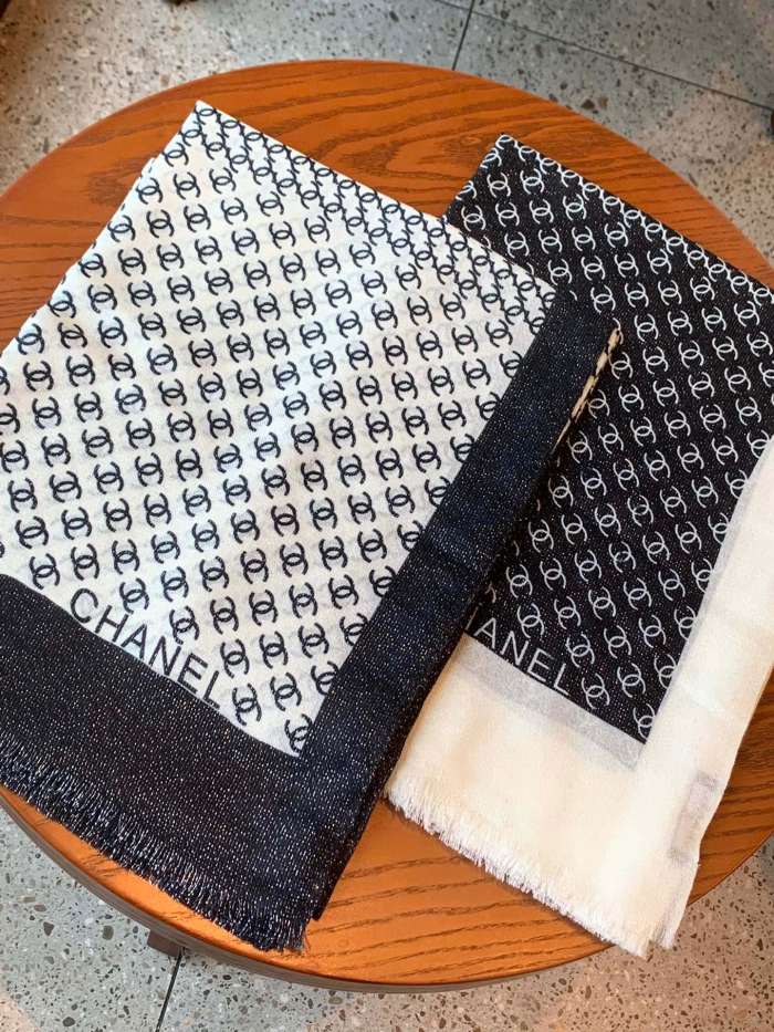 Streetwear Scarf CHANEL 328977 size:100x200cm