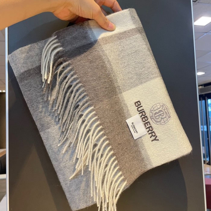 Streetwear Scarf Burberry 329017 SIZE:30*168cm