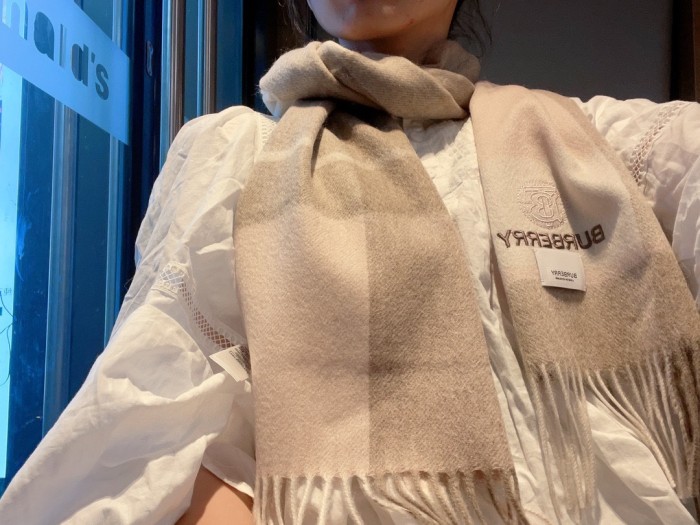 Streetwear Scarf Burberry 329018 size：30*168cm