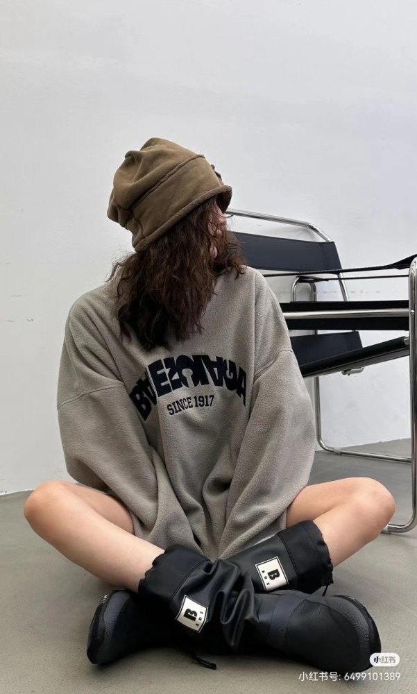 Clothes Balenciaga 809