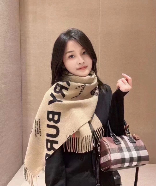 Streetwear Scarf BURBERRY 328956 SIZE:32*192cm