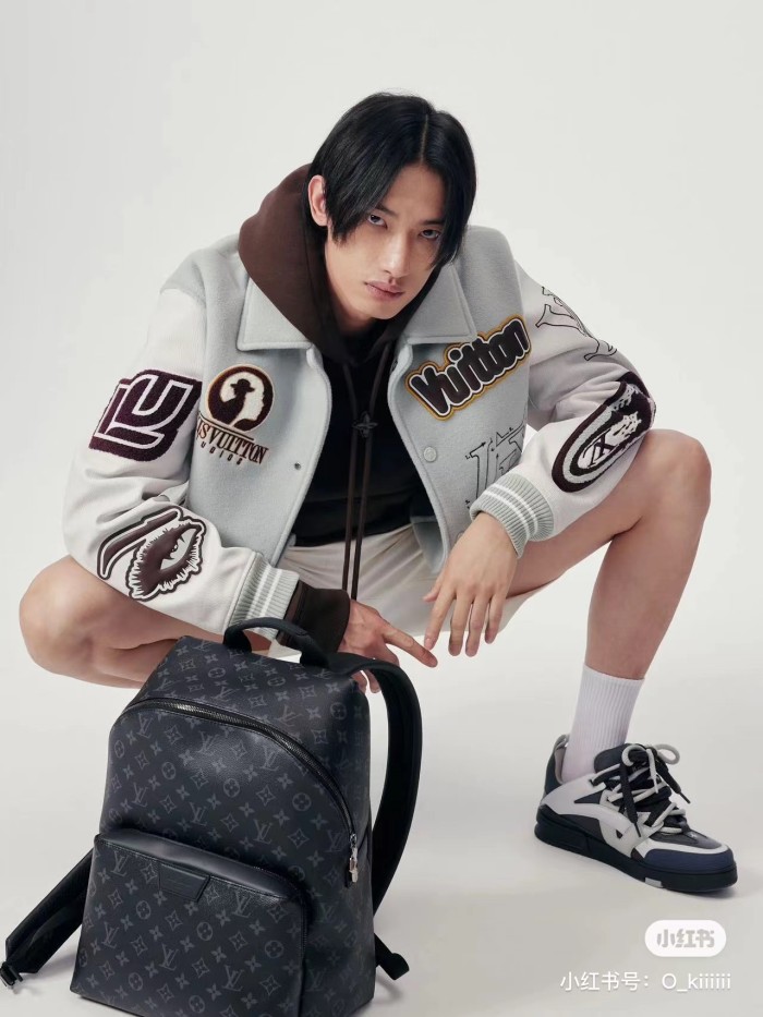 Clothes Louis Vuitton 1087