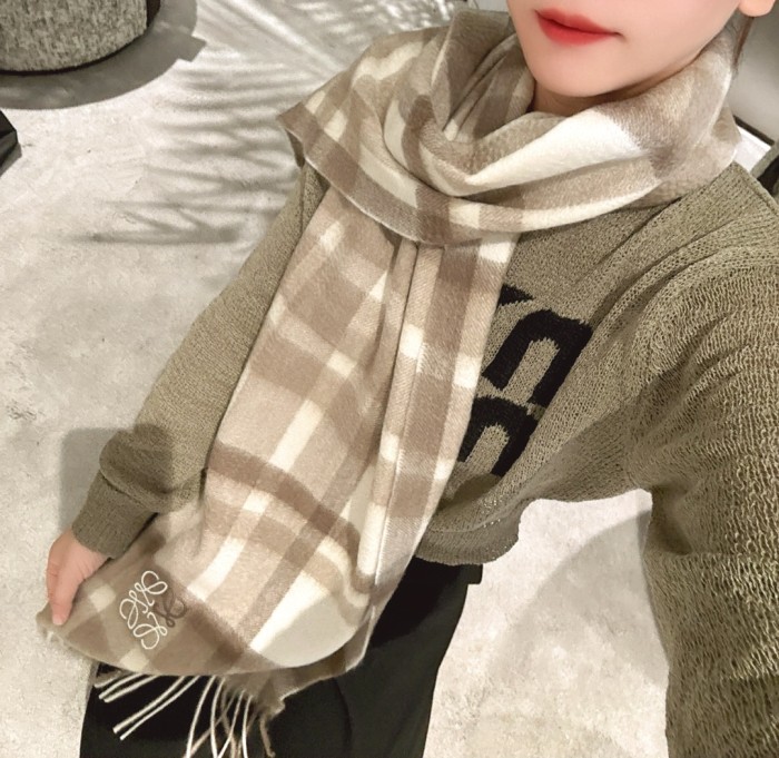 Streetwear Scarf Loewe 328963 SIZE:65*185cm