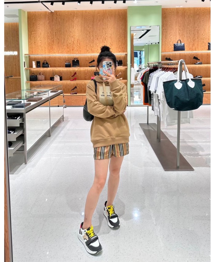 Clothes Burberry 640