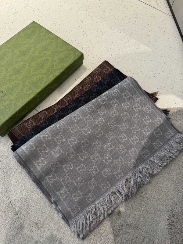 Streetwear Scarf GUCCI 328957 SIZE:55x190cm