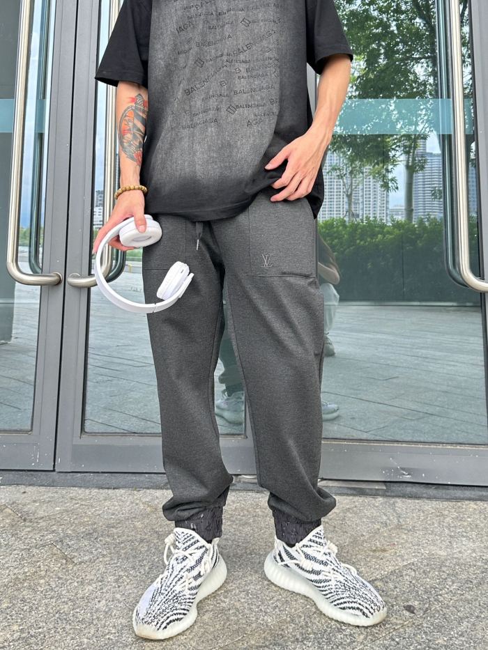 Clothes Louis Vuitton 1092