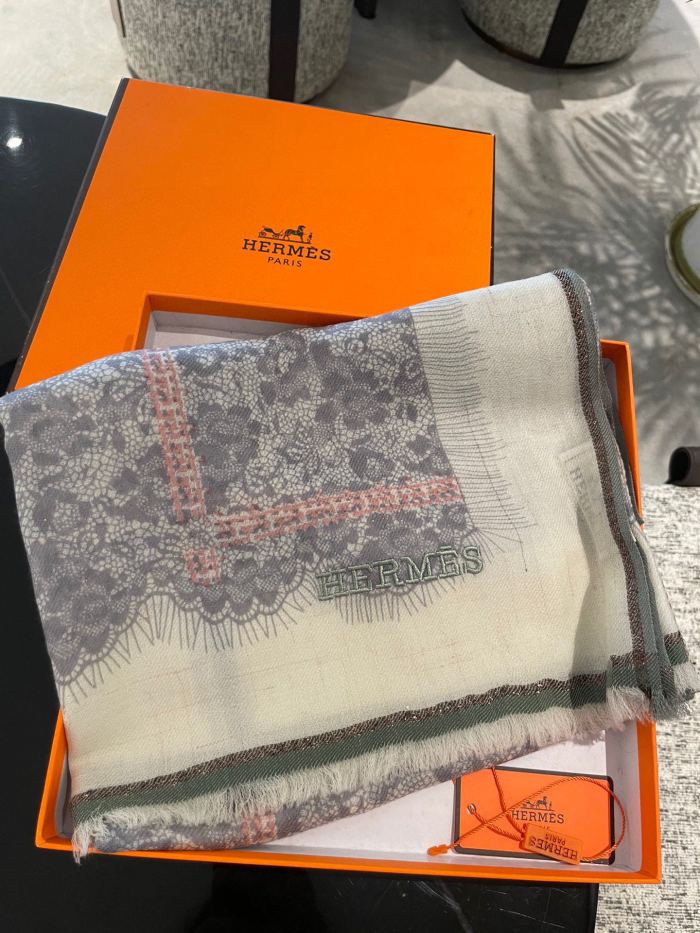 Streetwear Scarf Hermes 328935 SIZE:90*200cm