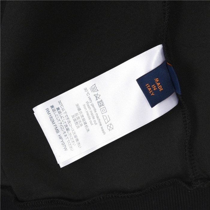 Clothes Louis Vuitton 1085