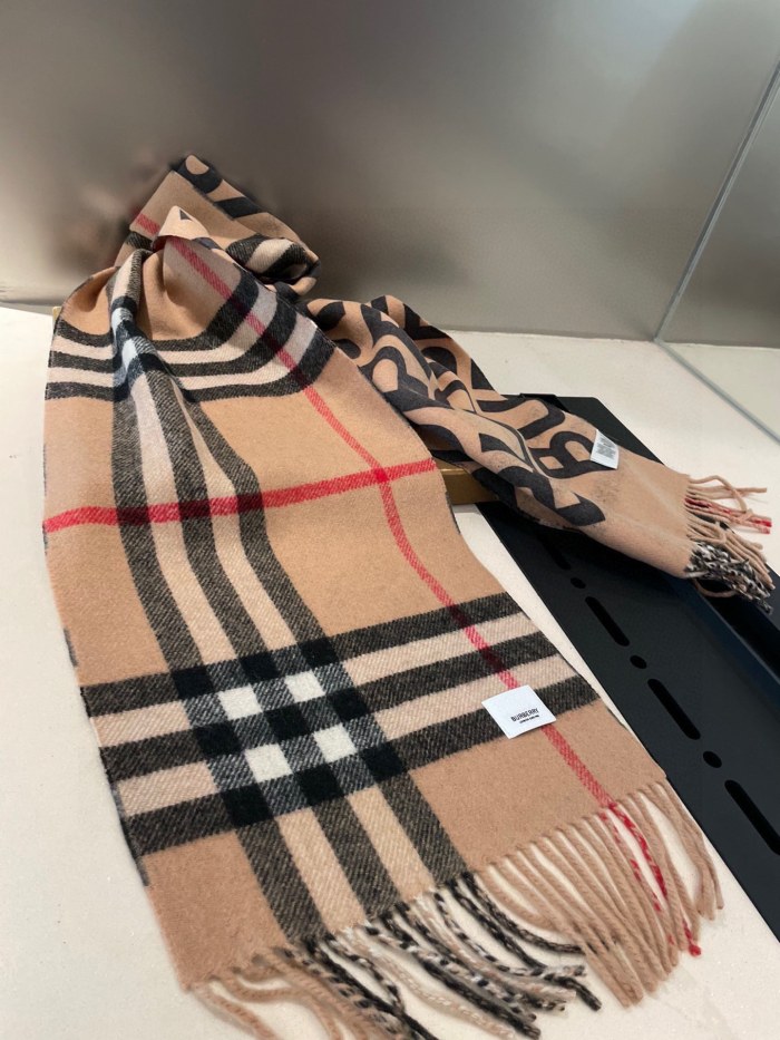 Streetwear Scarf BURBERRY 328955 size：32*192cm