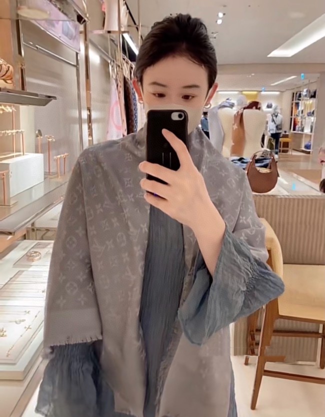 Streetwear Scarf LV 328941 SIZE:140*140cm