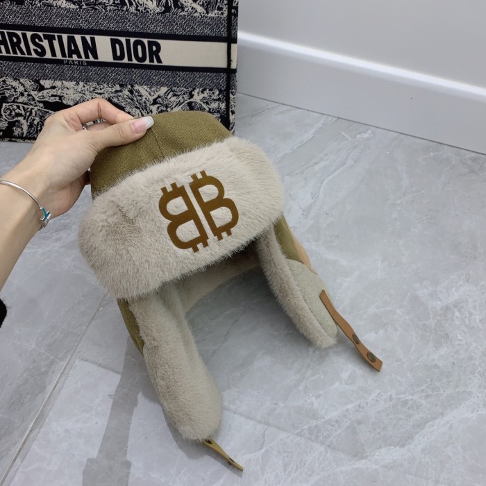 Streetwear Hat balenciaga 328905