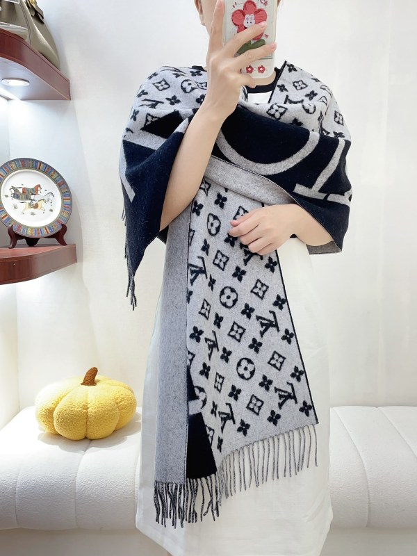 Streetwear Scarf LV 328862 SIZE:45*210cm