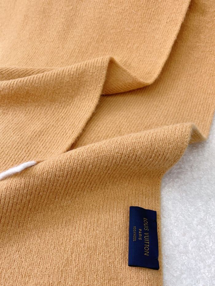 Streetwear Scarf LV 328864 SIZE:35*200cm