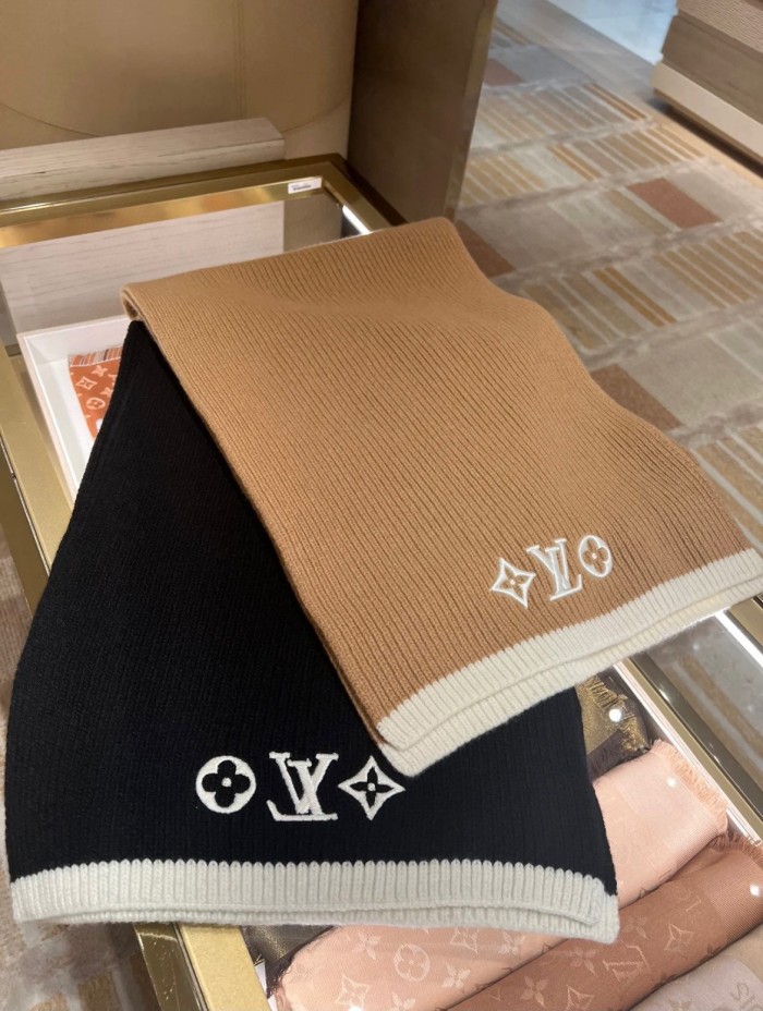 Streetwear Scarf LV 328864 SIZE:35*200cm