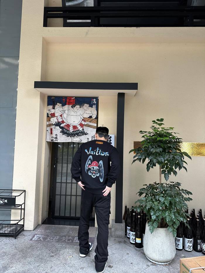 Clothes Louis Vuitton 1094