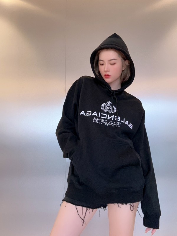 Clothes Balenciaga 813