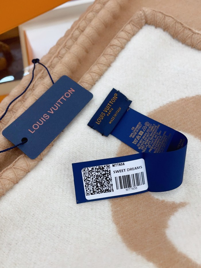 Streetwear Scarf LV 328765 SIZE:240*26cm