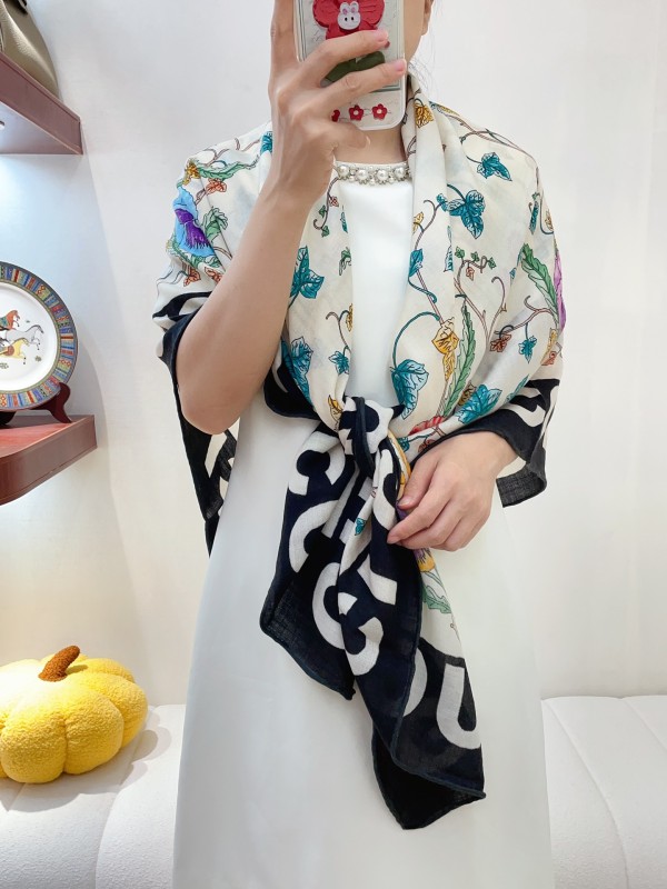 Streetwear Scarf GUCCI 328777 SIZE:140*140.cm