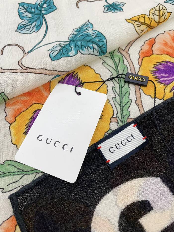 Streetwear Scarf GUCCI 328777 SIZE:140*140.cm