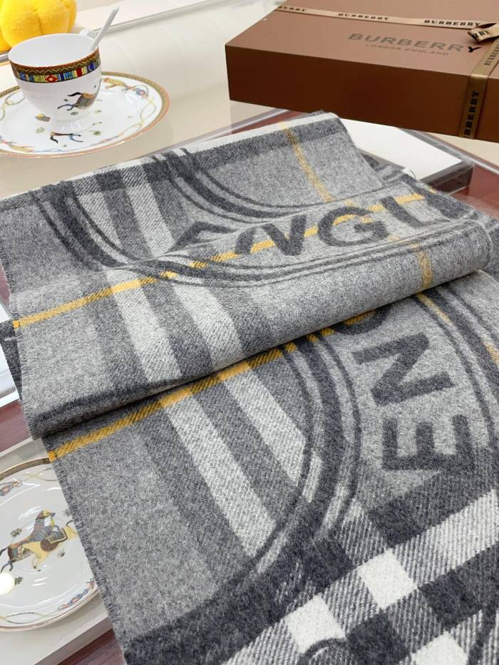Streetwear Scarf Burberry 328790 SIZE:30*180cm