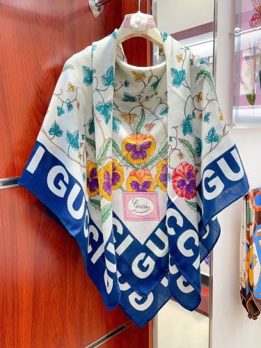 Streetwear Scarf GUCCI 328776 SIZE:90cm*90cm