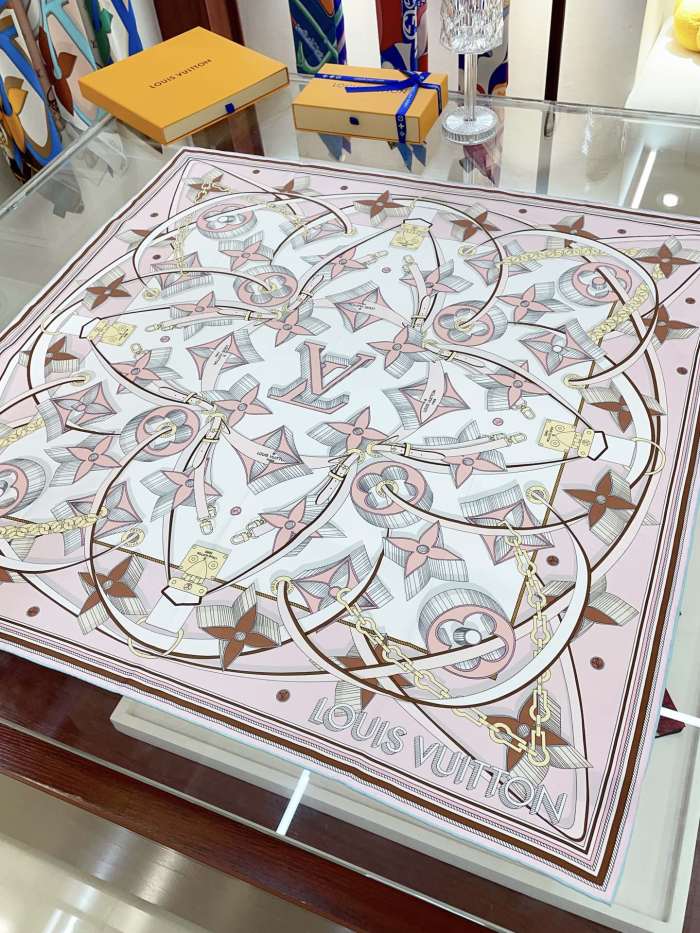 Streetwear Scarf LV 328783 SIZE:90cm*90cm