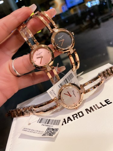 Watches Ferragamo 329768 size:26mm