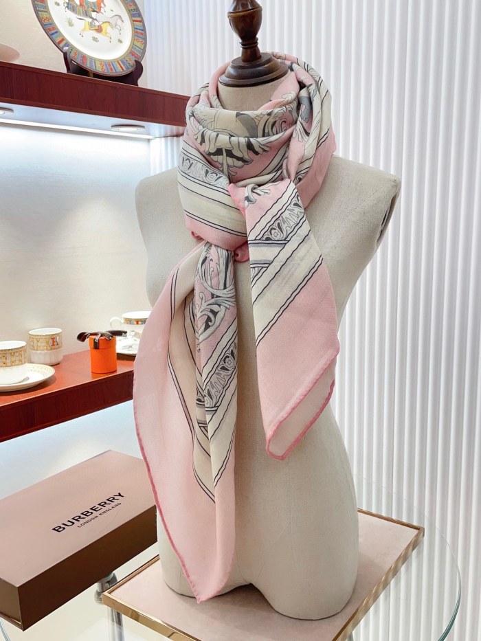 Streetwear Scarf BURBERRY 328740 SIZE:140cm*140cm