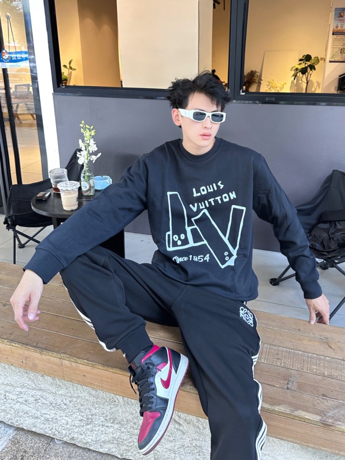 Clothes Louis Vuitton 1100